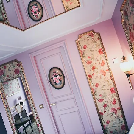Hotel La Mondaine 3*