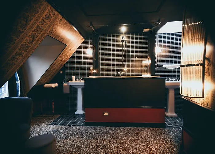 La Mondaine 3*