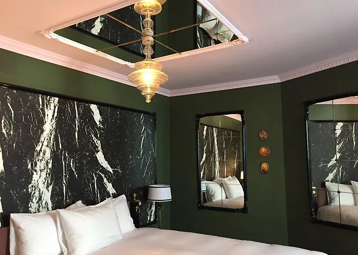 La Mondaine Hotell