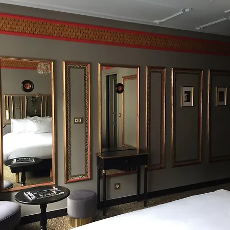La Mondaine Hotel