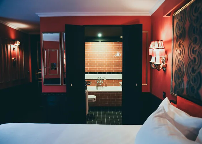 Отель La Mondaine