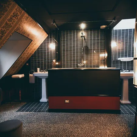 La Mondaine 3*