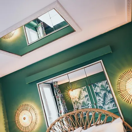 La Mondaine Hotell