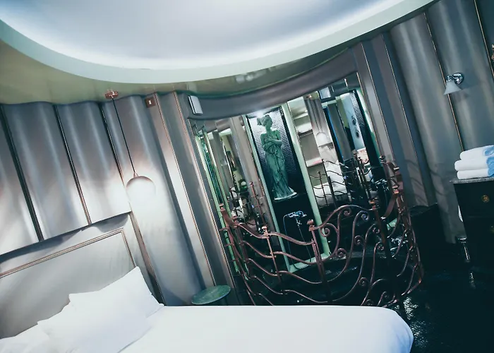 Отель La Mondaine 3*