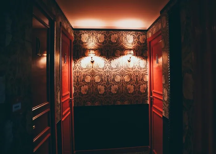 Отель La Mondaine